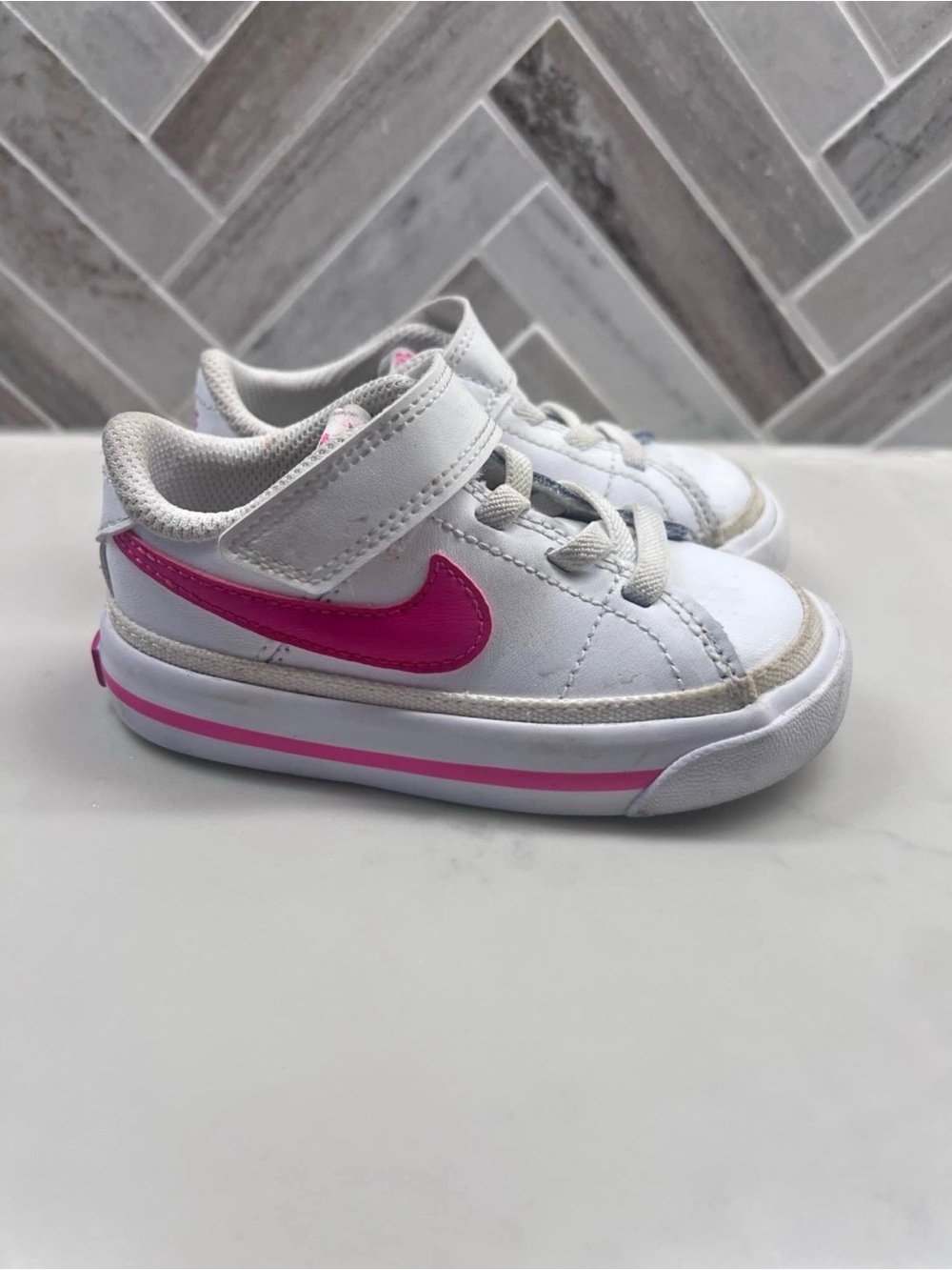 Little Girl Nike Court Shoes 6C